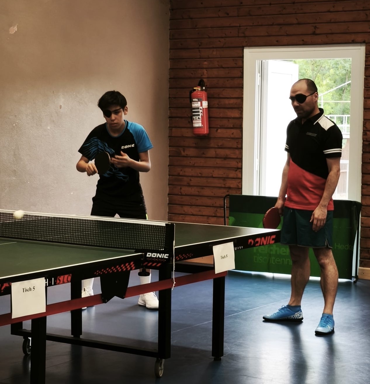 Handicap Augenklappe: Tischtennis in 2D